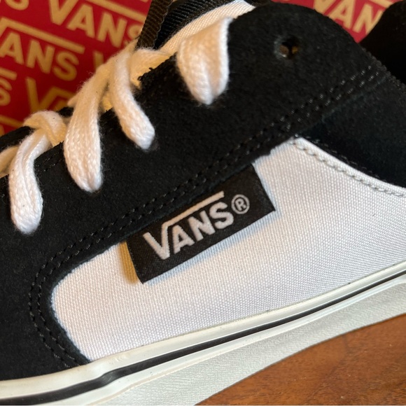 VANS Chukka Push 2-Tone Black White Panda Sneakers - Picture 4 of 10